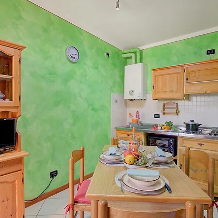 Sun Terrace Private & Shared Pool - Happy Apartment